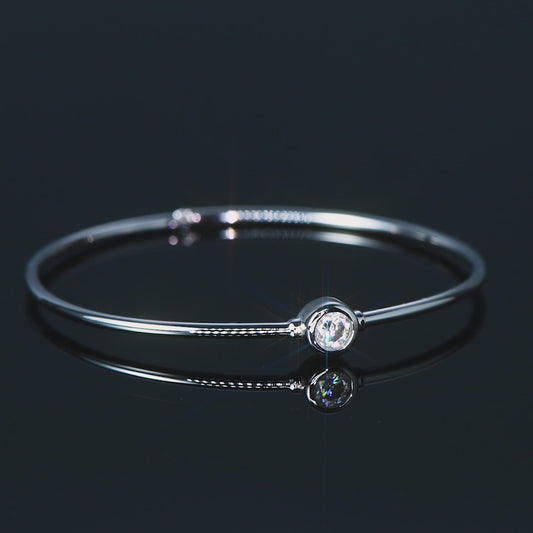 ASN Aurora Solitaire Moissanite Bangle