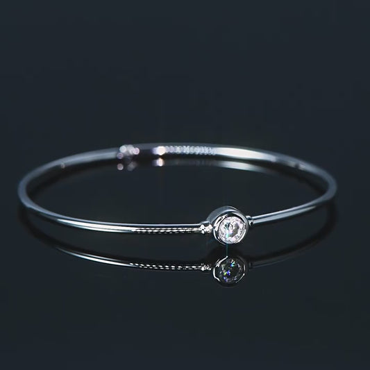 ASN Aurora Solitaire Moissanite Bangle